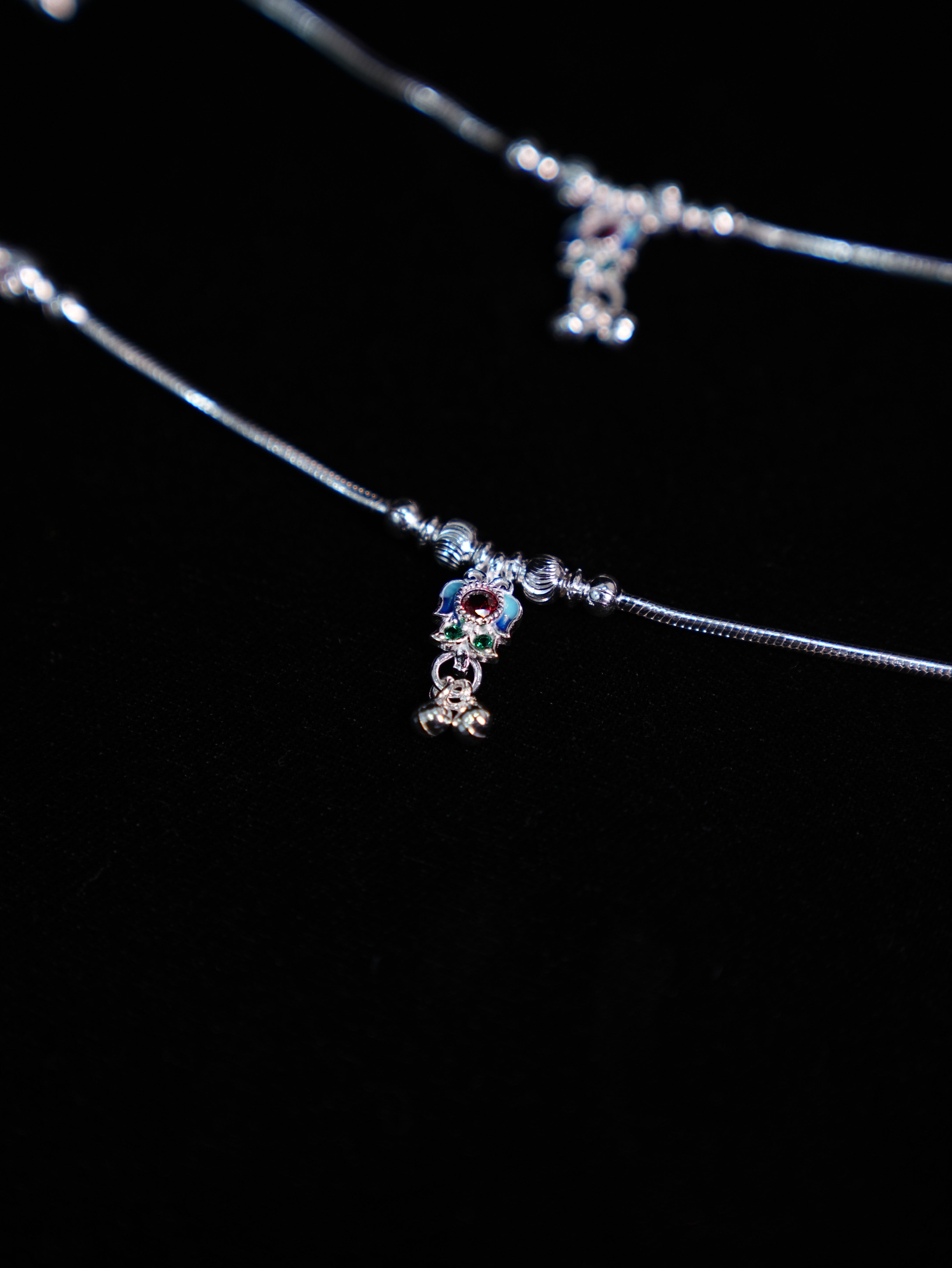 Rounded Hanging Casting Anklet
